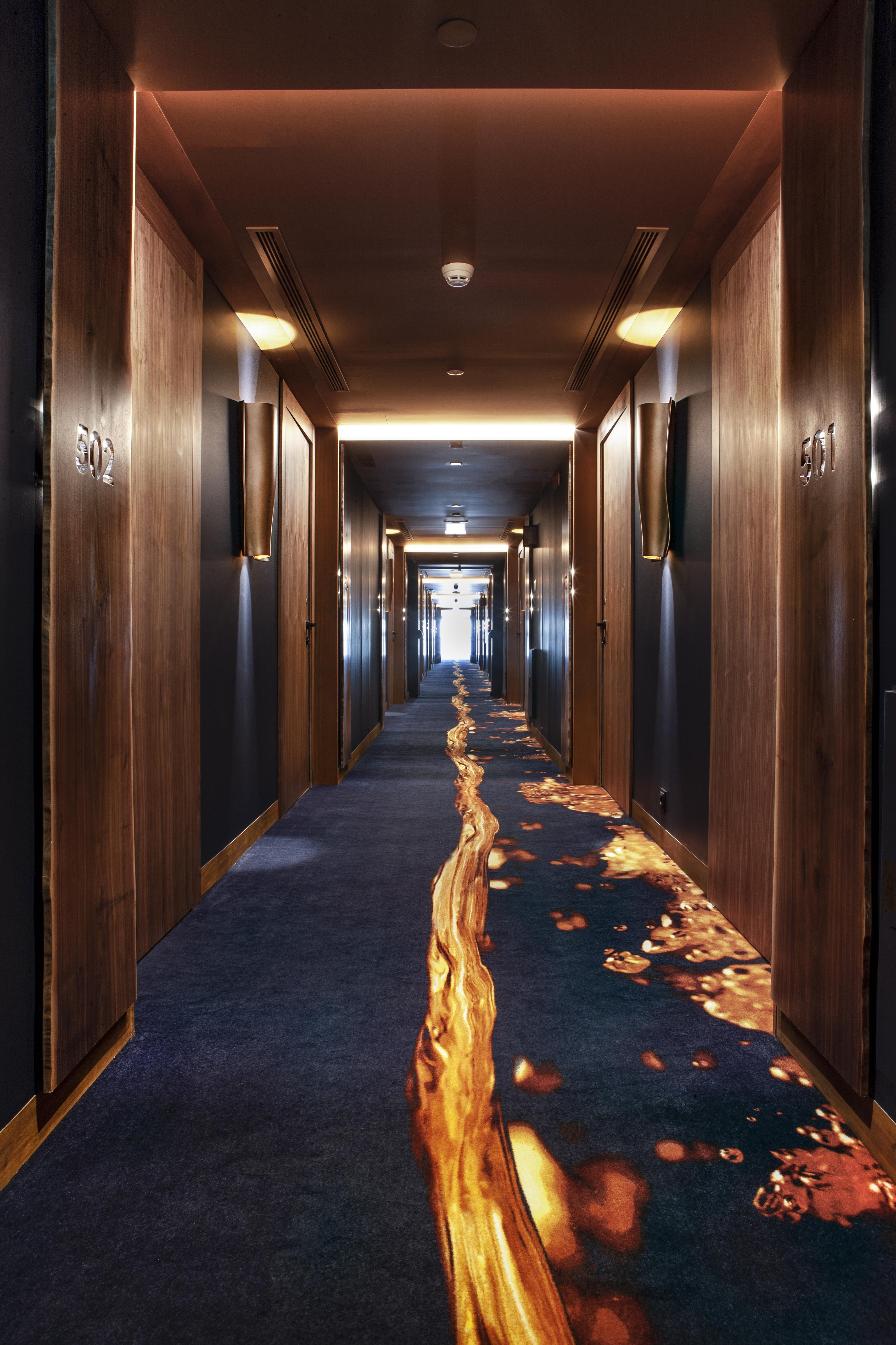 Forte De Gaia, Autograph Collection Віла-Нова-де-Гая Екстер'єр фото A corridor at the hotel