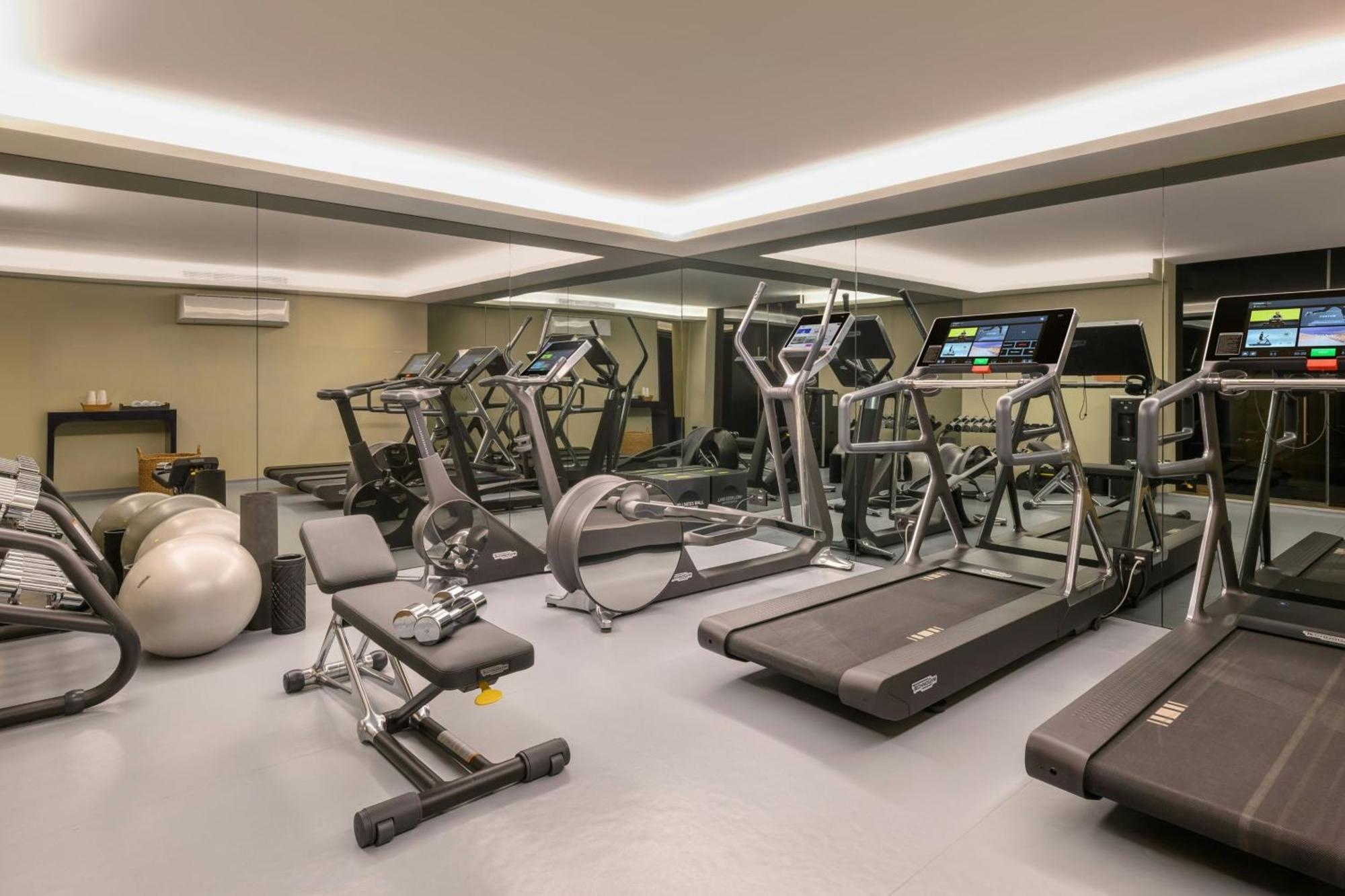 Forte De Gaia, Autograph Collection Віла-Нова-де-Гая Екстер'єр фото The gym at the hotel